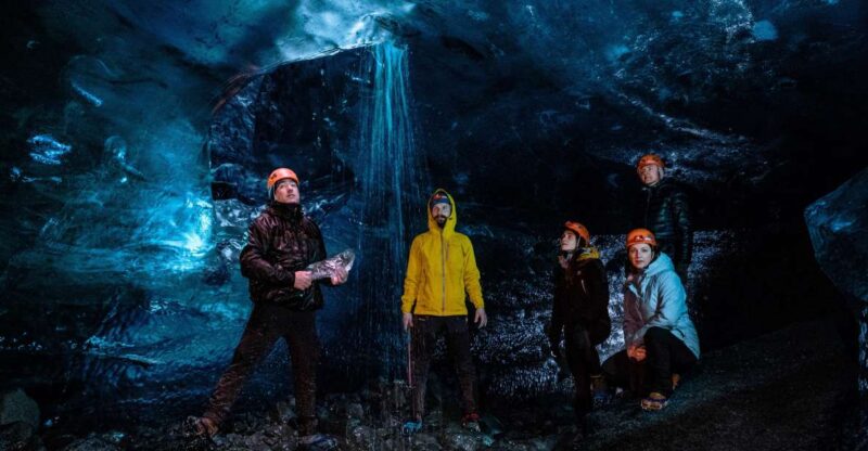 Premium Blue Ice Cave Tour - hot soup & hot drink incl. - Key Points