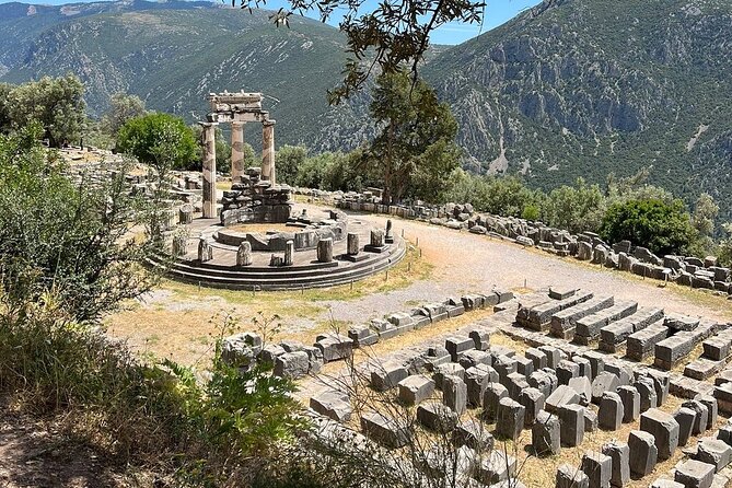 Premium Delphi Day Trip with an Expert Guide, Museum & Lunch - Exploring Arachova: Greece’s Mountain Town