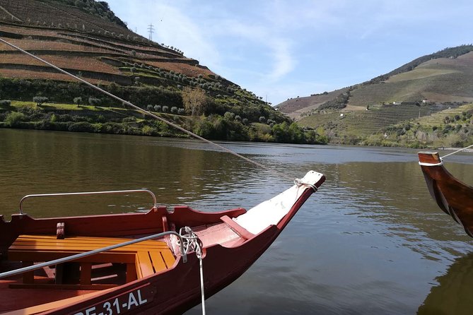 Premium Douro Valley Small-Group Tour, Wine Tasting, Lunch & Boat - Why This Tour Stands Out