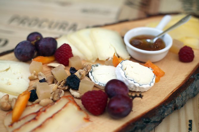 Premium Lisbon Port Wine and Tapas Tasting - An In-Depth Look at the Premium Lisbon Port Wine and Tapas Tasting