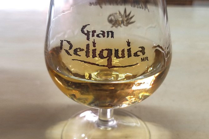 Premium Mezcal Tasting and Class - Discover the Unique Flavors of Mexican Mezcal in Huatulco