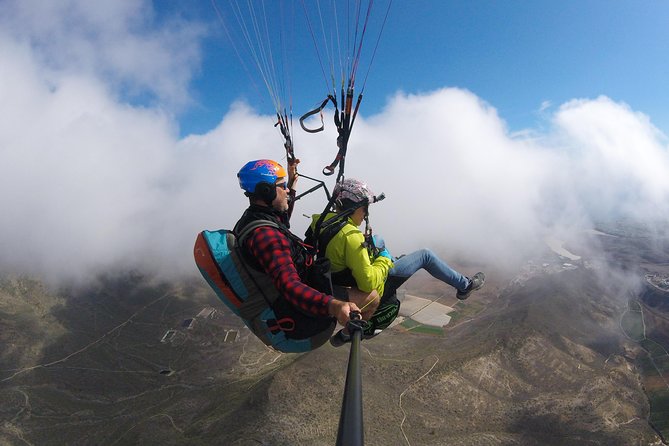 Premium paragliding in Tenerife with the best staff of pilots: Emotion and safety - Who Will Love This Paragliding Experience?
