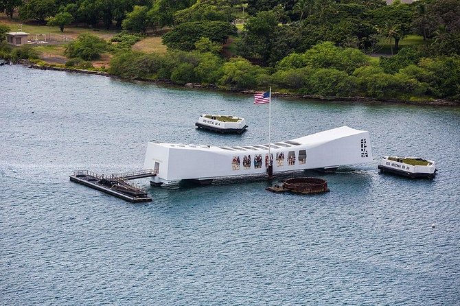 Premium Pearl Harbor Small Group Tour with Lunch - Accessibility and Practical Tips for Visitors