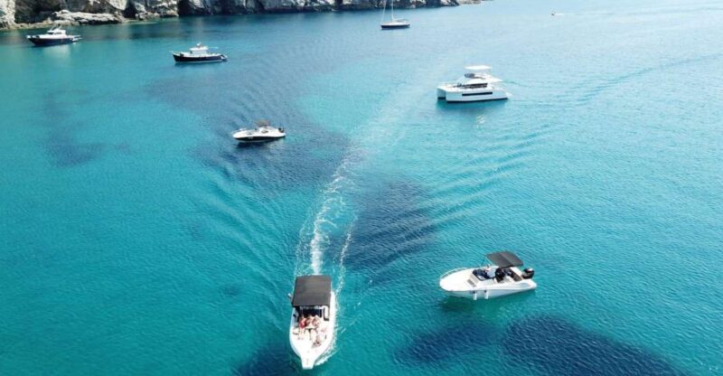 PREMIUM PRIVATE Blue Cave- tour with luxury speedboat - Exclusive Blue Cave Adventure with Luxury Speedboat in Croatia