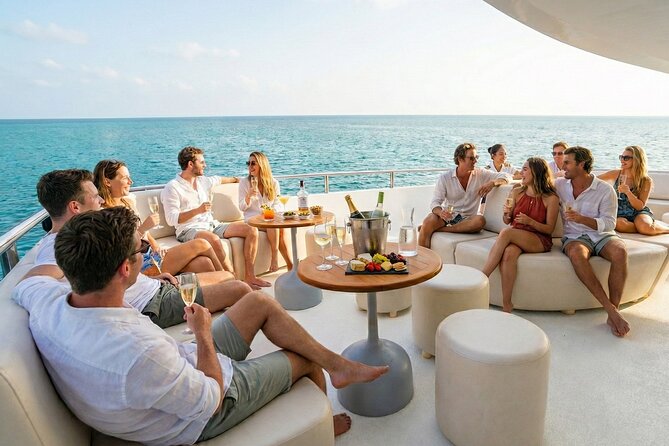 Premium Snorkel Catamaran Cruise in Los Cabos - Unlimited Drinks and Chef-Style Meal Onboard