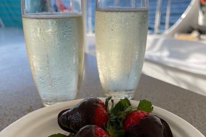 Premium Sunset Dinner Cruise from Kaanapali Beach - Key Points