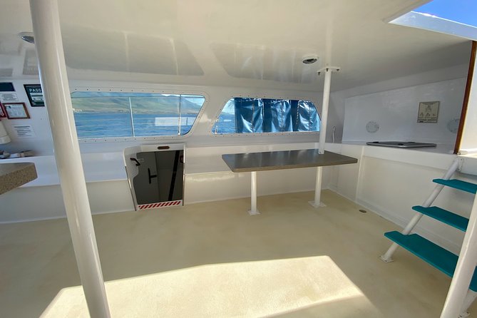 Premium Sunset Dinner Cruise from Kaanapali Beach - Practical Details: Meeting Point and Cancellation Policy