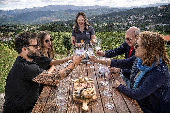 Premium Tasting | Quinta de Santa Cristina Vinho Verde - Explore Portugal’s Beloved Vinho Verde with a Premium Tasting Experience