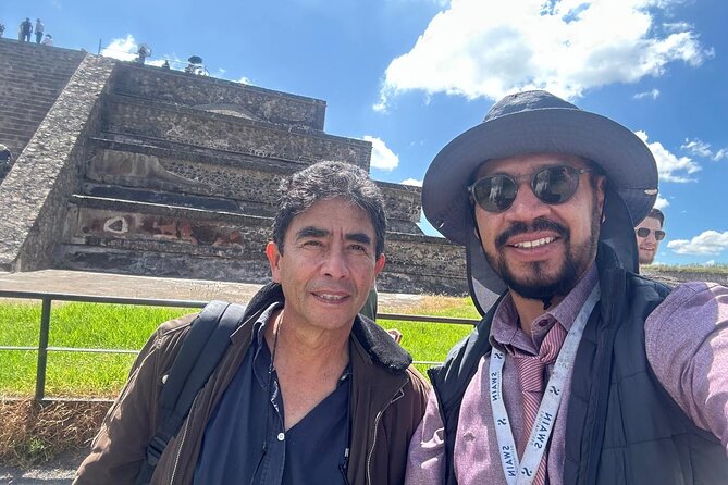 Premium Teotihuacan Pyramids Private Tour at Best Price - Comfortable Vehicles and Seamless Transportation
