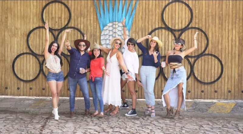 Premium Tequila Route with a professional tasting - Visiting a Craft Distillery: From Traditional to Modern