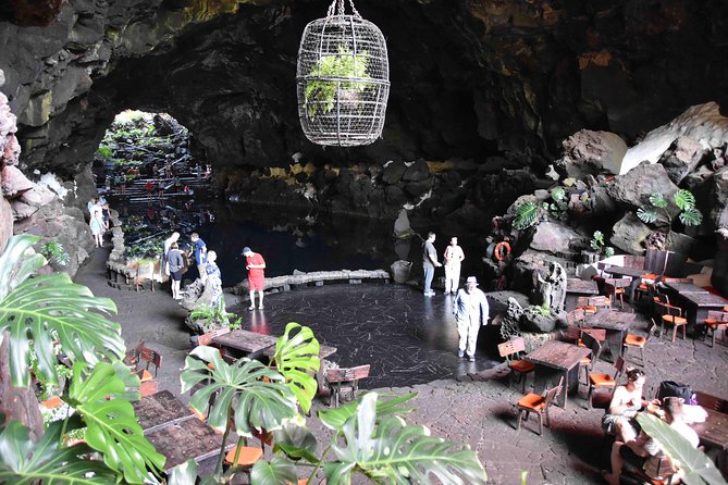 Premium Tour Timanfaya National Park and Cueva de Los Verdes - Who Will Appreciate This Tour Most