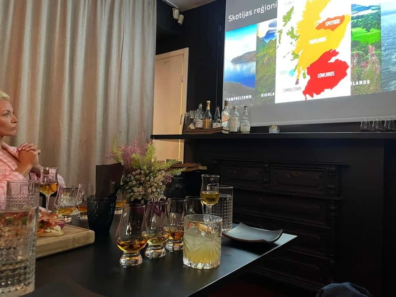 Premium Whiskey Masterclass & Delicious Snacks - Expert-Led Explanations on Whiskey Origins and Production