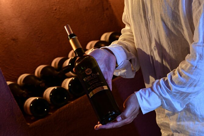 Premium Wine Tasting with Caldera Views - The Location and Meeting Point at White Pearl Cavalieri