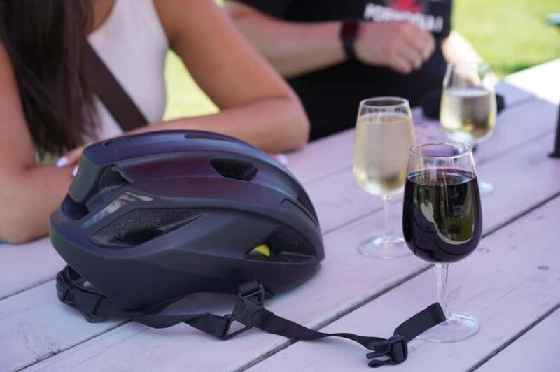 Prince Edward County: Guided Winery Bike Tour with Tasting - Practical Details: Duration, Start Time, and Physical Requirements