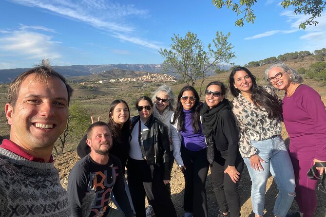 Priorat tour to 3 small wineries and hotel pick-up - Key Points