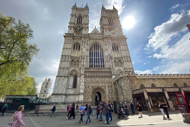 Priority Access Tour of Westminster Abbey with London Eye option - Discover Westminster Abbey’s Architectural and Historical Marvels