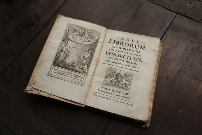 Prisons' Palace: Maleficia, Inquistion torture tools - Discover the Prisons Palace in Venice and the Maleficia Exhibition