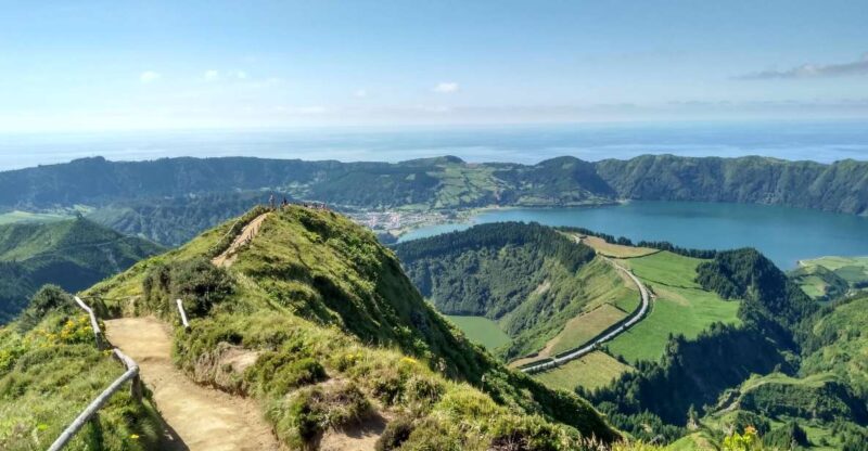Privat van tour Sete Cidades, Lagoa do Fogo  volcanic lakes - Key Points