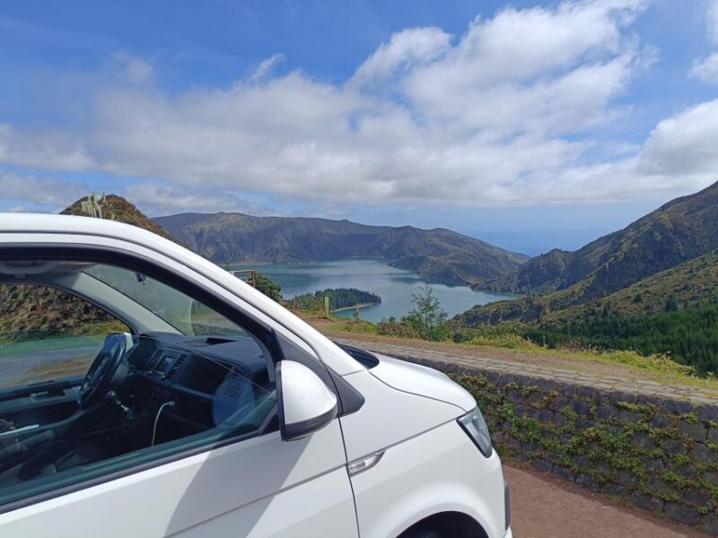 Privat van tour Sete Cidades, Lagoa do Fogo  volcanic lakes - Flexibility and personalized experience