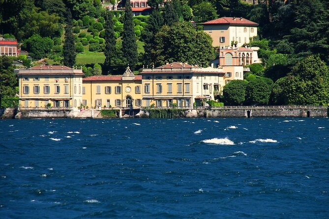 Private 1 hour Boat Tour Como Lake Como - The Villa of Gianni Versace and George Clooney’s Villa Oleandra