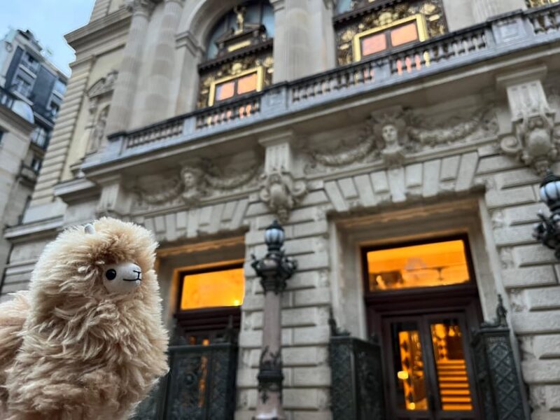 Private 2-3 hours Montmartre walking tour - Timeless charm - Artistic Stories of Van Gogh, Renoir, and Picasso