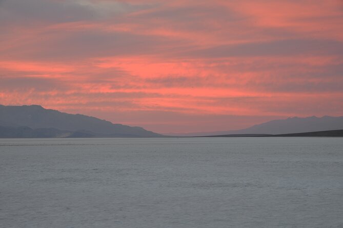 Private 2-Day Tour from Los Angeles to Death Valley National Park - Hiking through Golden Canyon