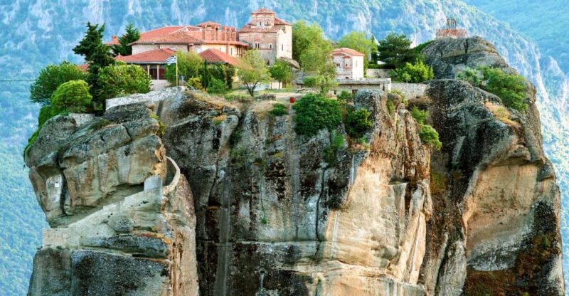 Private 2-Day Tour to Delphi & Meteora from Athens - Exploring Greece’s Ancient Treasures in a Private 2-Day Tour from Athens