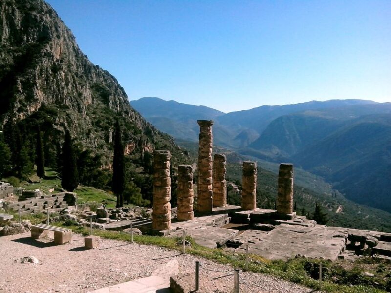 Private 2-Day Tour to Delphi, Meteora & Thermopylae - Lunch or Relaxation by the Sea