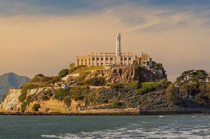 Private 2-Hour Alcatraz App Guided Tour - Who Should Consider This Tour?