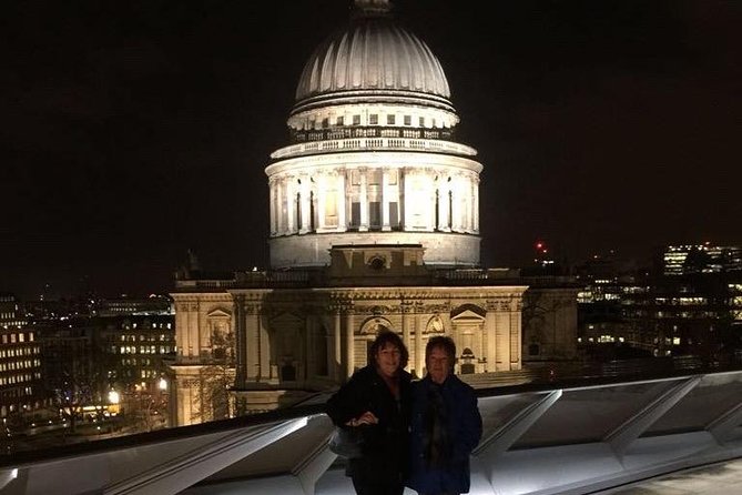 Private 2-Hour Night Tour of London in an Iconic Black Cab - Southwark Cathedral and Borough Market: Historic and Social Highlights