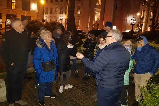 Private 2-Hour Night Tour of London in an Iconic Black Cab - Blackfriars Bridge and the Illuminated River Project
