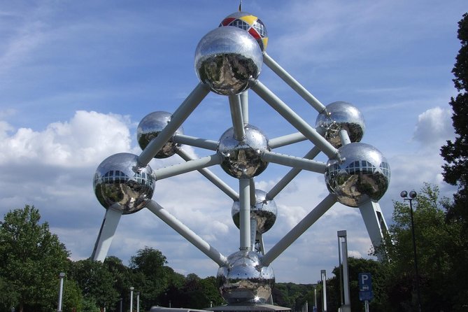 Private 2-Hour Sightseeing Tour in Brussels - Spot the Famous Manneken Pis Fountain