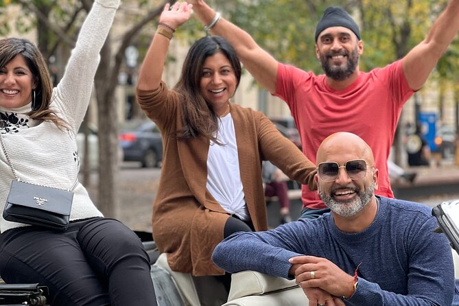 PRIVATE 2-Hour tour of Montréal in Convertible Cadillac + Murals - Admiring Montreal’s Iconic Row Houses and Architectural Style