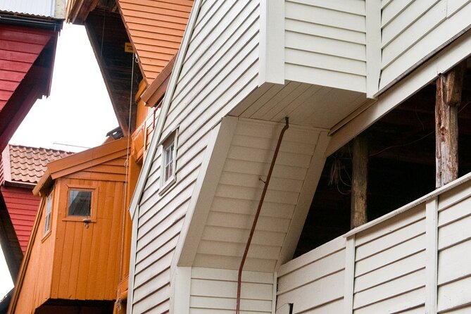 Private 2 Hour Walking Tour of Bergen with a Certified Guide! - Scenic Walks in Bergen’s City Park