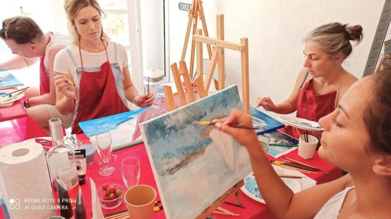 Private 2 Hours Painting Class near Cannes - The Sum Up: A Unique Artistic Memory Near Cannes