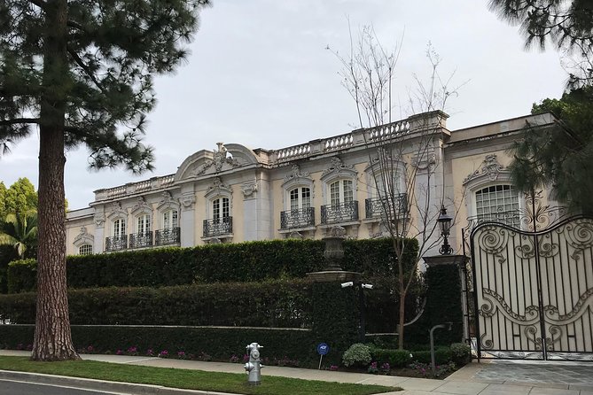 Private 3.5 Hour Sightseeing Tour of Hollywood and Beverly Hills - Iconic Streets and Cultural Landmarks
