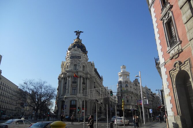 Private 3-Hour Group Tour in Madrid - Logistics: Meeting Point, Duration, and Group Size