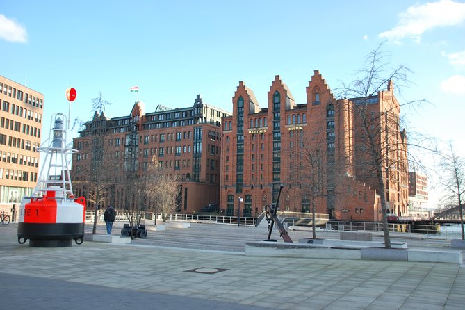 Private 3-Hour Hamburg Sightseeing Tour in a Mercedes Limousine - Discover Hamburg in Comfort and Style with a Private Mercedes Limousine Tour