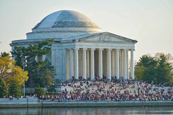 Private 3 Hour Highlights Tour Washington DC for up to 10 Guests - The Guide: Knowledgeable and Accommodating
