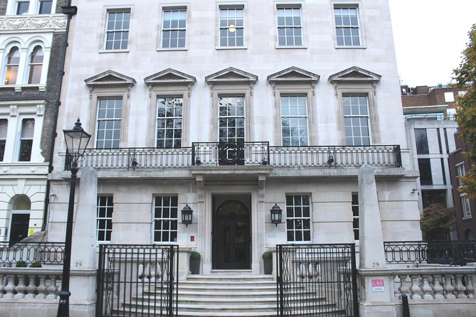 Private 3 hour Poirot Tour of London by Black Taxi - Traveling in a Classic London Black Cab