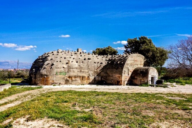 Private 3 Hour Sightseeing Tour of Major Attractions in Zadar - Taking Photos at the Land City Gates and War Memorials