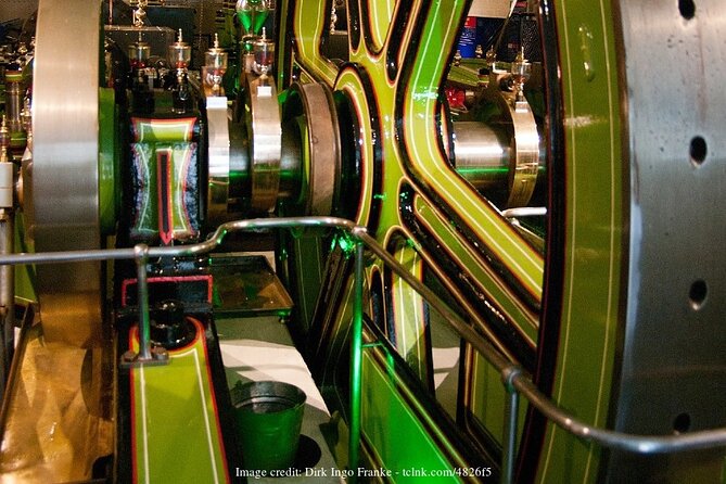 Private 3-hour Tour of The Iconic Tower of London & Tower Bridge - The Guide: Knowledgeable, Friendly, and Engaging