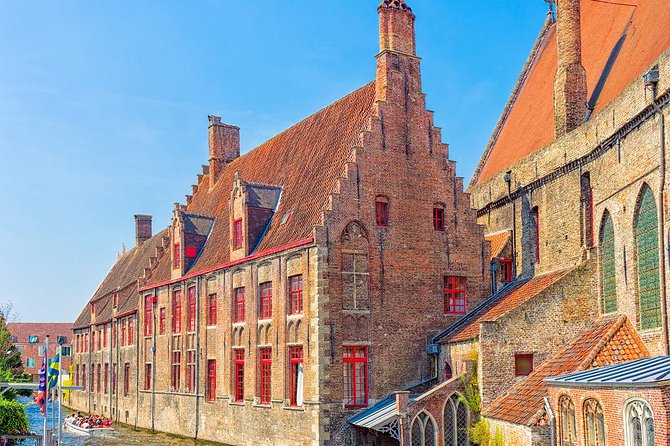 Private 3-hour walking tour of Bruges with official tour guide - Convenience and Practical Aspects of the Tour