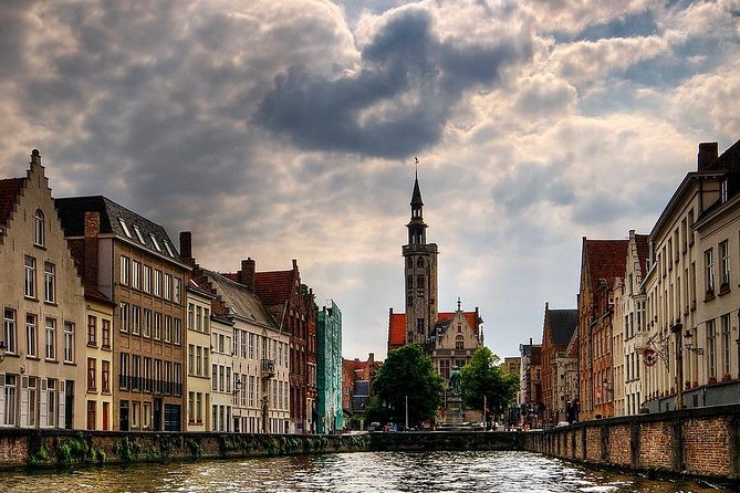 Private 3-hour walking tour of Bruges with official tour guide - The Guide: Knowledgeable, Professional, and Personal