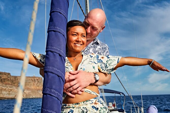 Private 3-hours afternoon SailingTour and Snorkeling with Food and Drinks - Delicious Food and Drinks on Deck