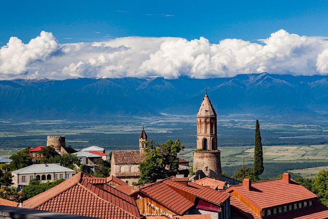Private 4 days Food & Wine and Sightseeing tour to Kakheti, Kazbegi, Mtskheta. - Exploring Kakheti’s Historic Monasteries and Palaces