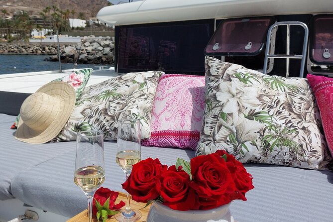 Private 4 hour Catamaran cruise in south coast of Gran Canaria - Flexibility and Extra Hours for Water Activities