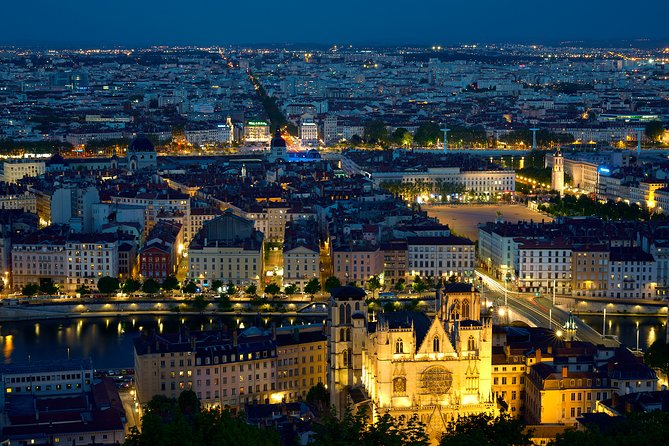 Private 4-hour City Tour of Lyon with driver, guide and Hotel pick-up - Key Points