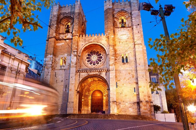 Private 4-Hour Lisbon City Highlights Tour by Tuktuk - Iconic Landmarks in Belém District