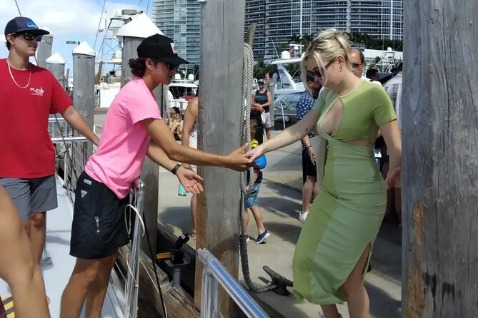 Private 4 Hour Miami Sailing Tour on a 60FT Mariah Catamaran - Key Points